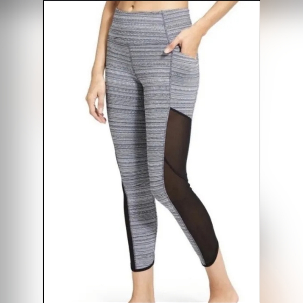 Athleta women's  stripes bottoms black gray capri leggings mesh high rise size M